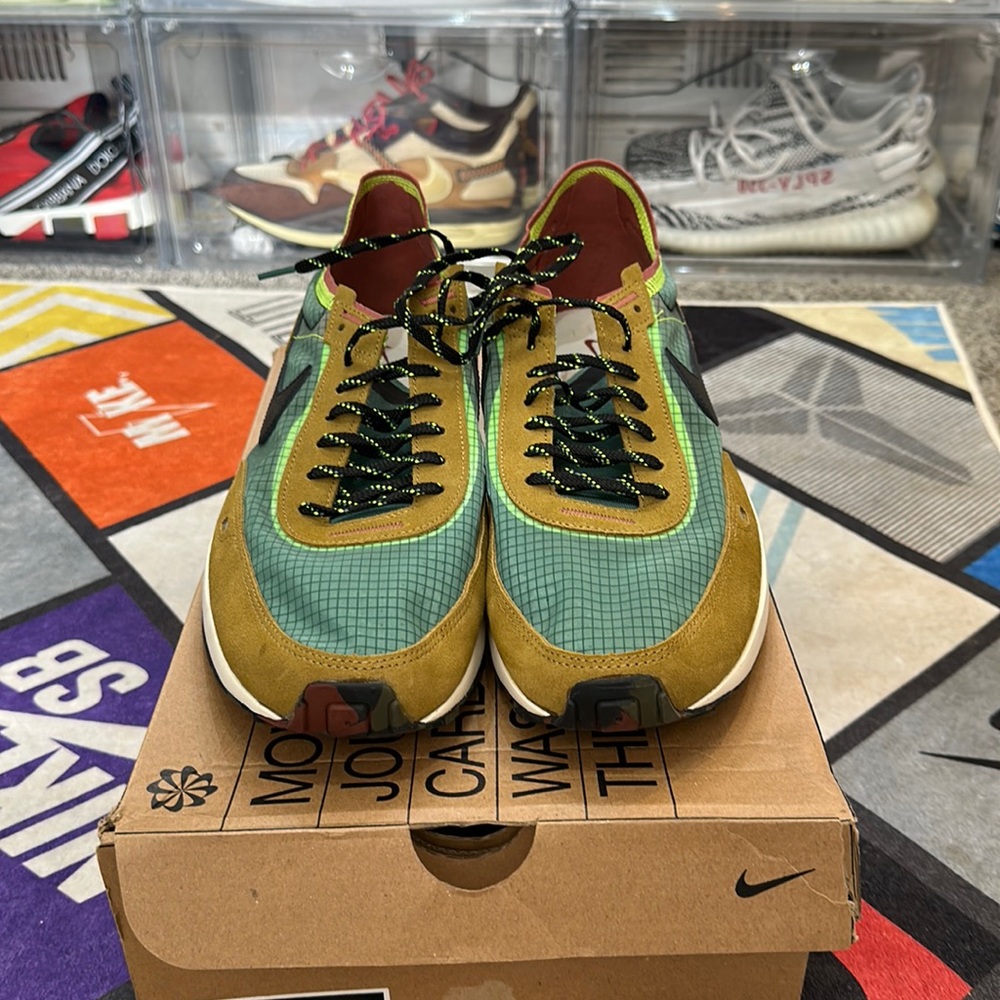 Nike Waffles worn once !!!